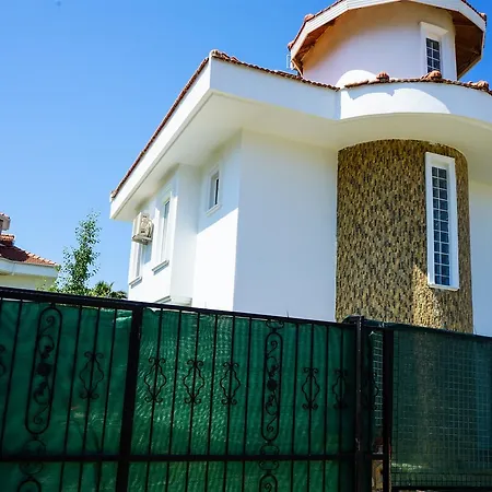 Villa Huzur